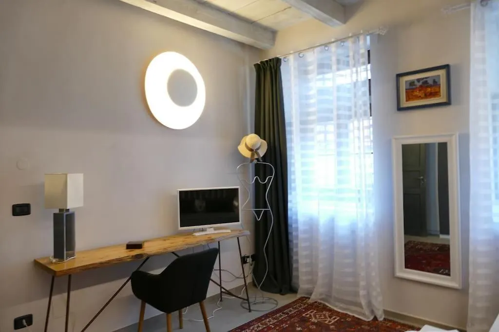 Naviglio Grande In Villa Milano Apartment